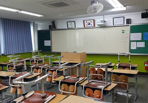 Класна кімната у корейській школі